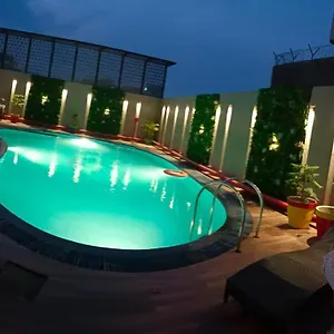 Hotel Surasena Regal Vista Agra
