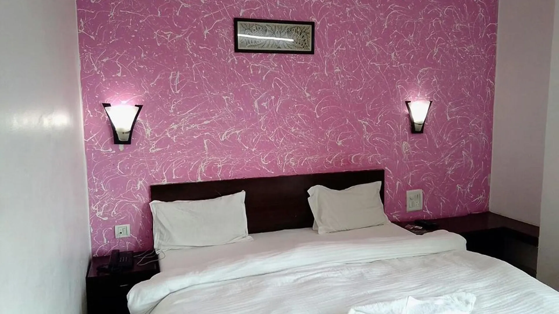 Hotel Navneet Grand Agra   Agra (Uttar Pradesh)